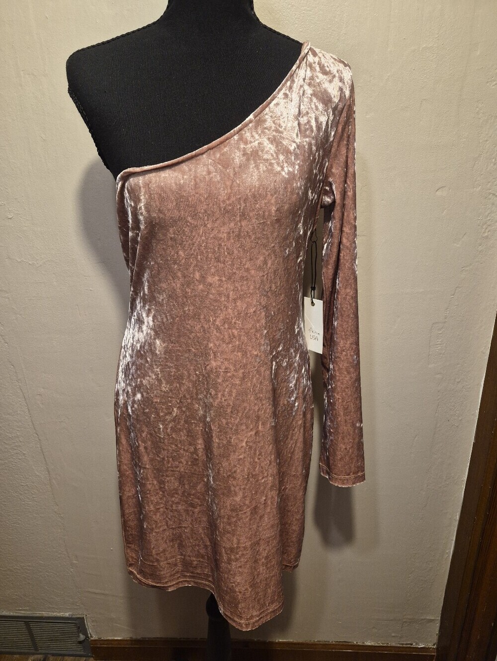 Active USA Velvet One Shoulder Dress Large